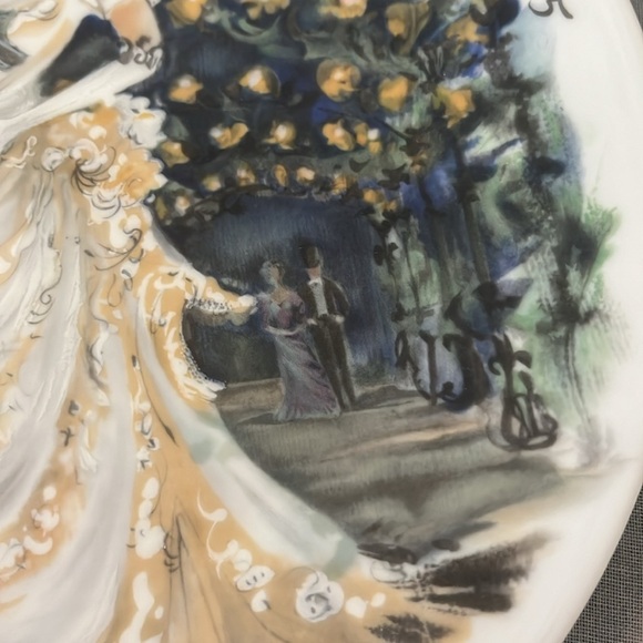 Vintage D’arceau Limoges Collector Plate “Sarah” Limoges Plate with Mounting Kit - Picture 8 of 12